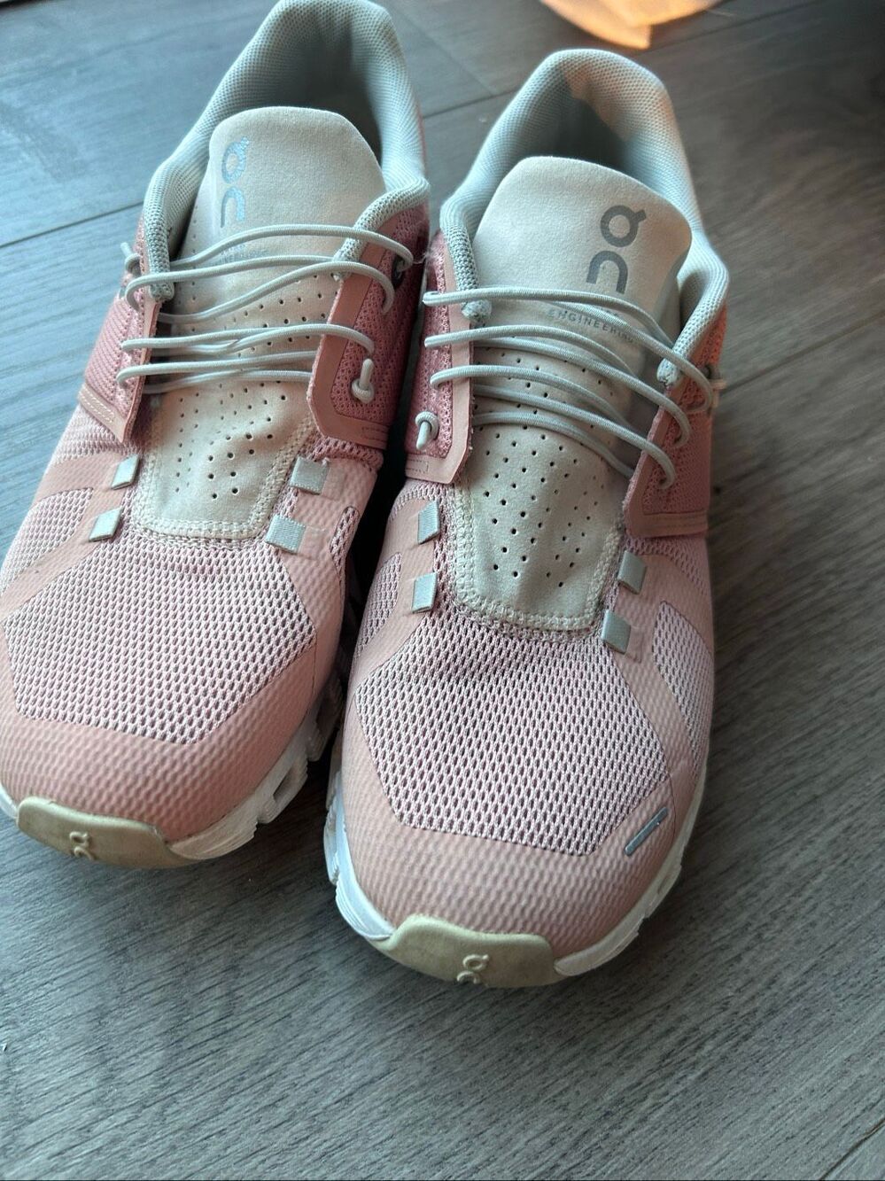 ON running Cloud 5 Women’s Running sneakers rose SHELL SIZE 8.5
